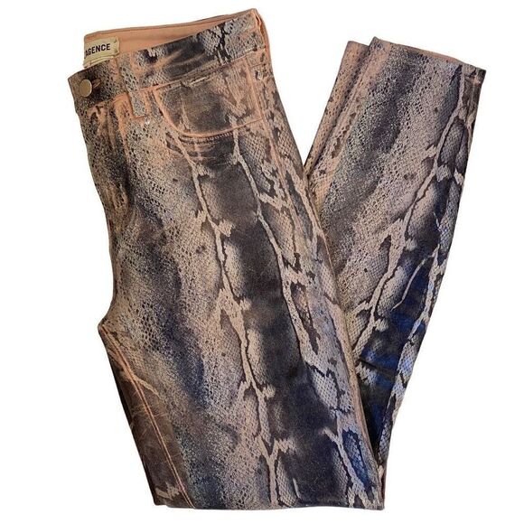 L'AGENCE Margot High Rise Skinny Jean in PETAL/BLK SNAKE SKIN CRACKLE FOIL - Picture 15 of 16